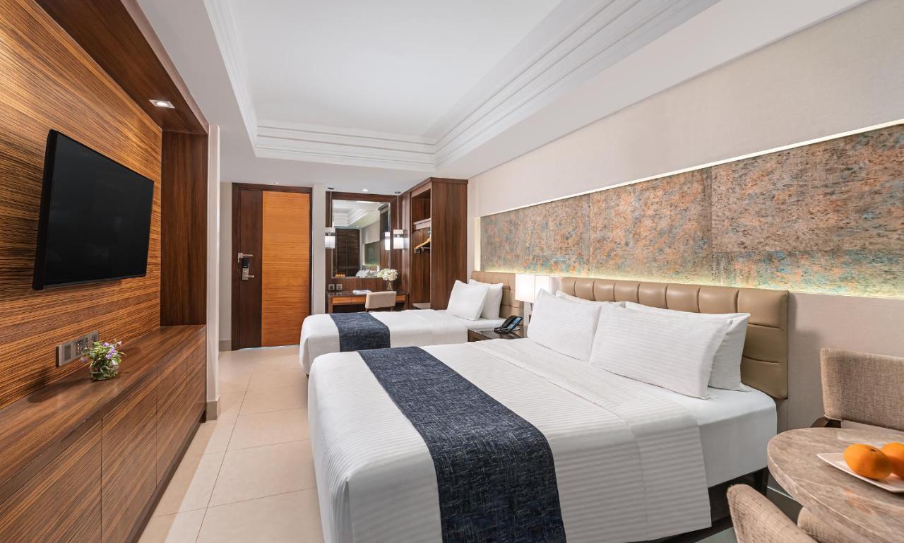 เฮนานน์ ไพรม์ บีช รีสอร์ต Hotel Balabag  ภายนอก รูปภาพ Deluxe Room