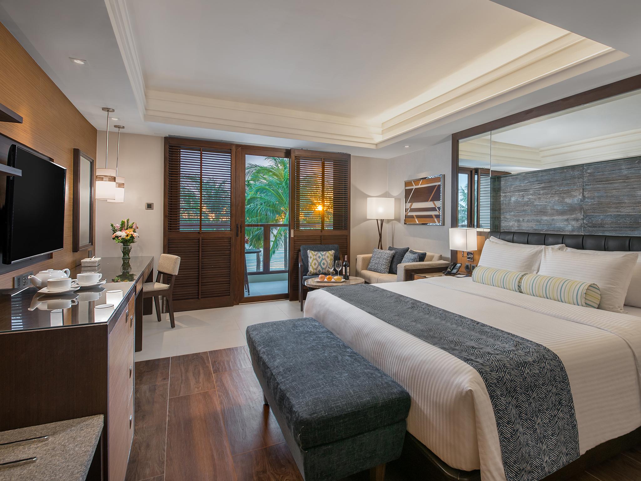 เฮนานน์ ไพรม์ บีช รีสอร์ต Hotel Balabag  ภายนอก รูปภาพ Deluxe Room