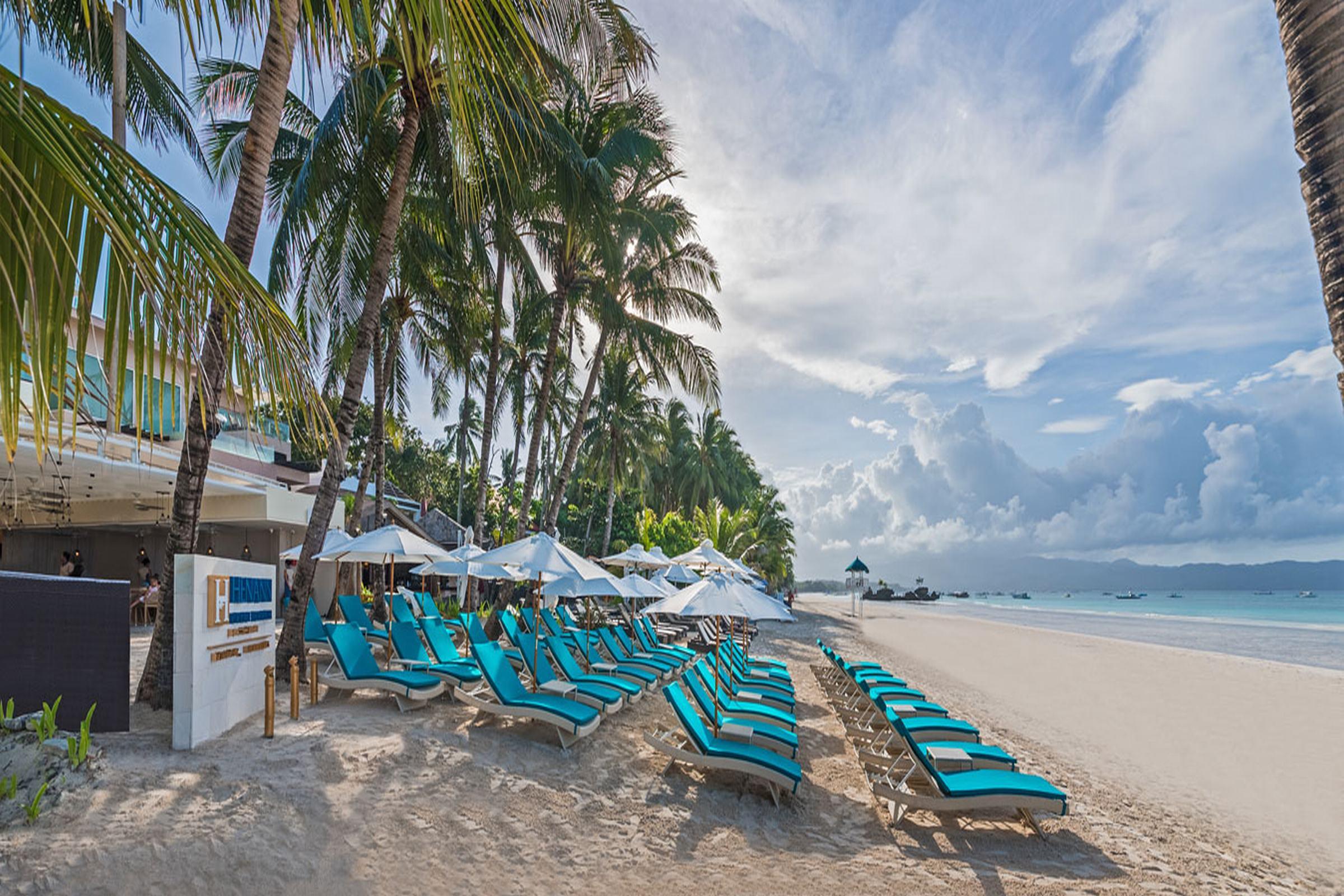 เฮนานน์ ไพรม์ บีช รีสอร์ต Hotel Balabag  ภายนอก รูปภาพ Beach at the Shangri-La Resort